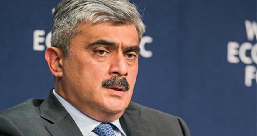 “Dövlət özəl bankla müştəri arasında münasibətlərə nəyə görə müdaxilə etməlidir?" “Dövlət özəl bankla müştəri arasında münasibətlərə nəyə görə müdaxilə etməlidir?"