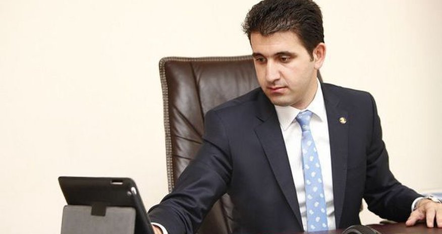 Rəsulzadəni təhqir edən deputatla bağlı qərar qəbul edildi Rəsulzadəni təhqir edən deputatla bağlı qərar qəbul edildi