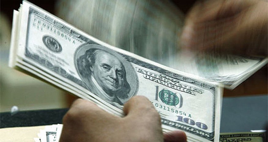 AMB banklara 18 mln. dollar satıb AMB banklara 18 mln. dollar satıb