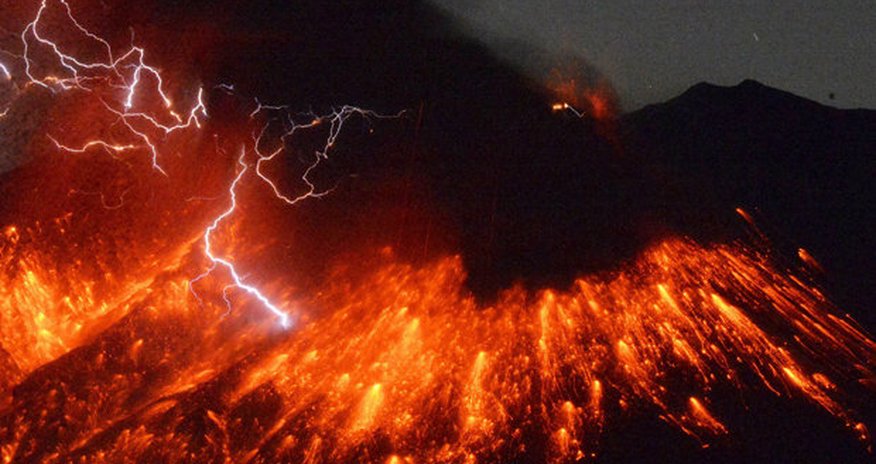 Volcano eruption threatens to spark NUCLEAR catastrophe Volcano eruption threatens to spark NUCLEAR catastrophe
