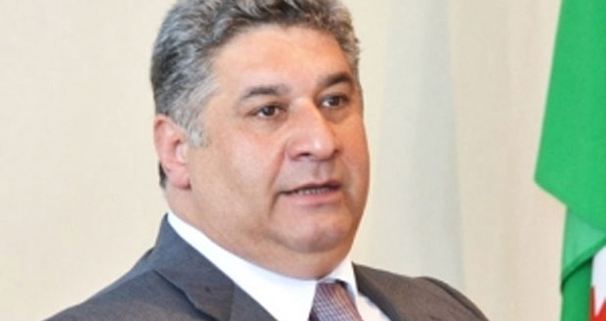 Nazir ad günü üçün daha bir mərkəz təklif etdi - FOTO Nazir ad günü üçün daha bir mərkəz təklif etdi - FOTO