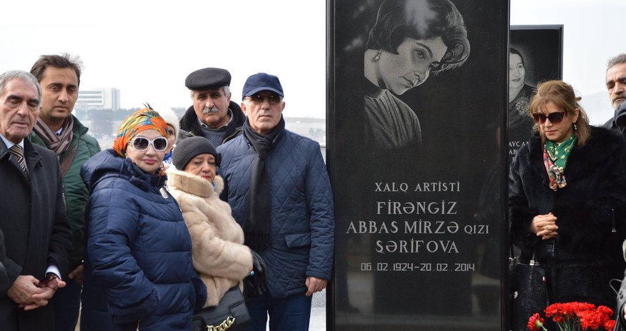 Gənc Tamaşaçılar Teatrının kollektivi Firəngiz Şərifovanı yad edib - Fotolar Gənc Tamaşaçılar Teatrının kollektivi Firəngiz Şərifovanı yad edib - Fotolar