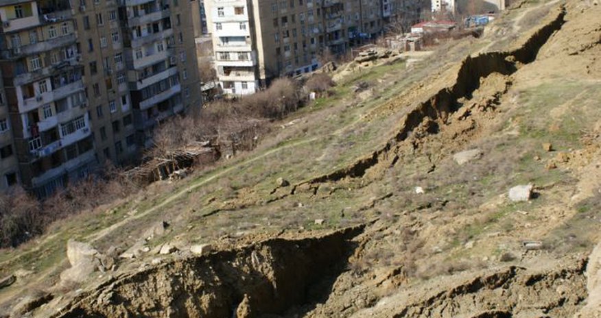 Активизировались оползни Активизировались оползни