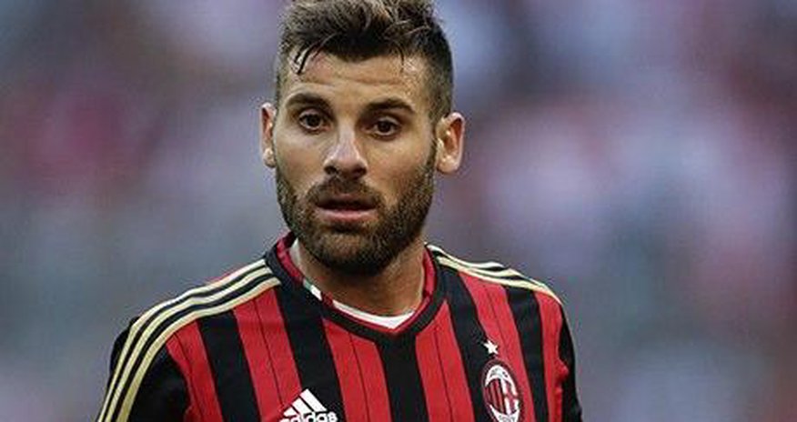 "Milan" futbolçusu ilə yollarını ayırdı "Milan" futbolçusu ilə yollarını ayırdı