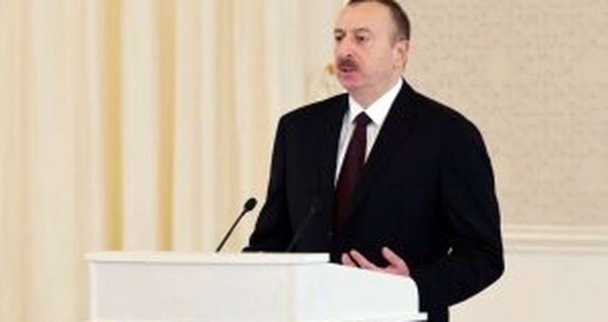 İlham Əliyev: “Təzyiqlər və təhdidlər olsa belə, yolumuzdan dönməyəcəyik” İlham Əliyev: “Təzyiqlər və təhdidlər olsa belə, yolumuzdan dönməyəcəyik”