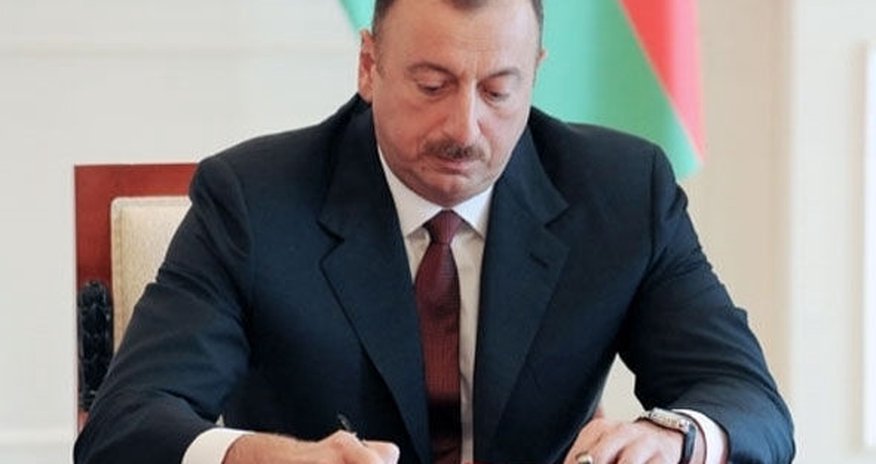 İlham Əliyev Gəncəyə 5 milyon manat ayırdı İlham Əliyev Gəncəyə 5 milyon manat ayırdı
