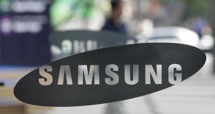 Samsung представил флагманы Samsung представил флагманы