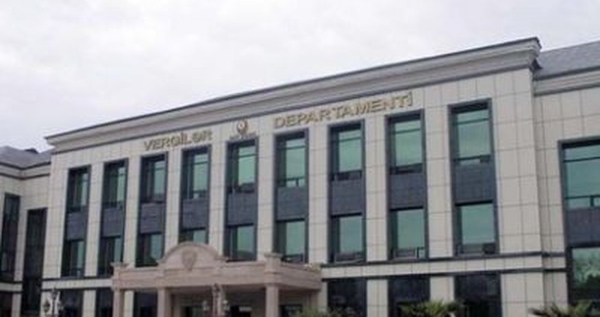 Bakı Vergilər Departamentinin rəisi vəzifədən azad edildi Bakı Vergilər Departamentinin rəisi vəzifədən azad edildi