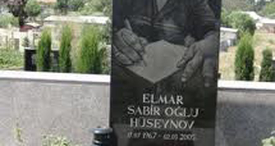 Jurnalist Elmar Hüseynovun qətlindən 11 il keçir Jurnalist Elmar Hüseynovun qətlindən 11 il keçir