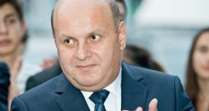 Министр: «Лари укрепится» Министр: «Лари укрепится»