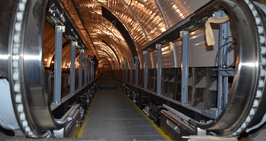 Bu metro stansiyasında eskalator təmirə dayandırılır Bu metro stansiyasında eskalator təmirə dayandırılır