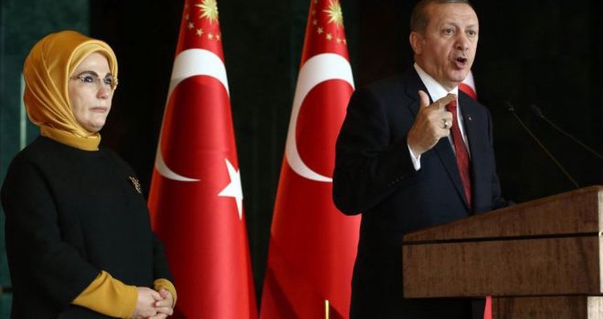 Turkey's first lady praises Ottoman harem Turkey's first lady praises Ottoman harem