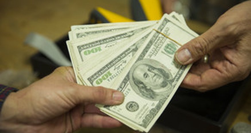 Azərbaycanda dollar kreditləri problemi ilə bağlı yeni sənəd hazırlanır Azərbaycanda dollar kreditləri problemi ilə bağlı yeni sənəd hazırlanır