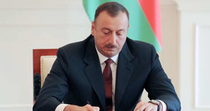 İlham Əliyev banqladeşli həmkarını təbrik etdi İlham Əliyev banqladeşli həmkarını təbrik etdi