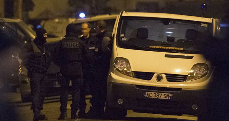 "Anti-terror əməliyyatları: Belçikada 6, Parisdə 1, Düsseldorfda 1 nəfər saxlanıldı" - FOTOLAR+YENİLƏNİB</font" "Anti-terror əməliyyatları: Belçikada 6, Parisdə 1, Düsseldorfda 1 nəfər saxlanıldı" - FOTOLAR+YENİLƏNİB</font"