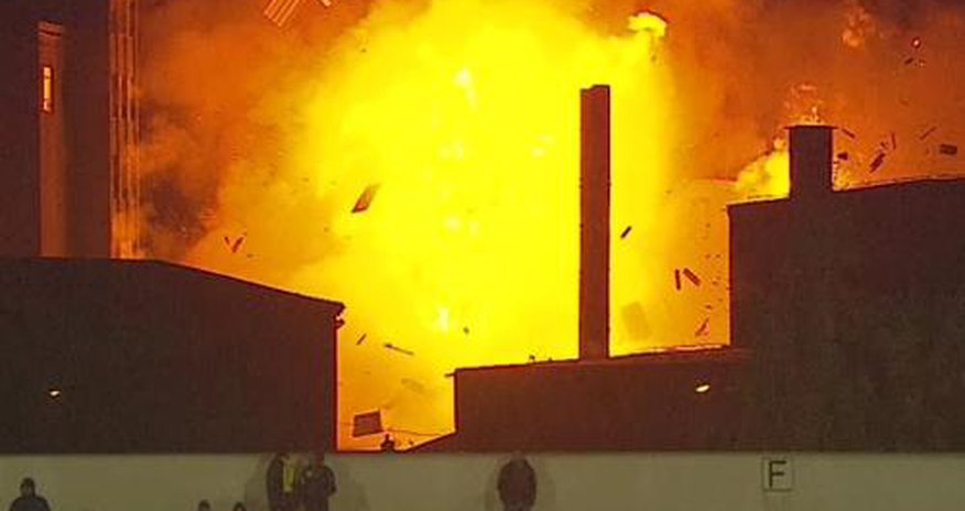 Stadionda terror: 29 nəfər ölü, 60-dan çox yaralı Stadionda terror: 29 nəfər ölü, 60-dan çox yaralı