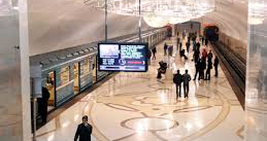 Попытка самоубийства в метро Попытка самоубийства в метро