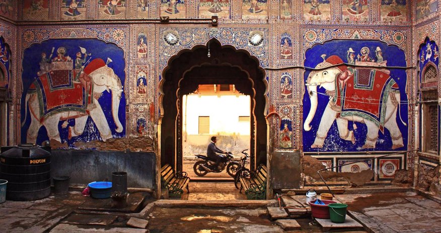The abandoned mansions of billionaires The abandoned mansions of billionaires