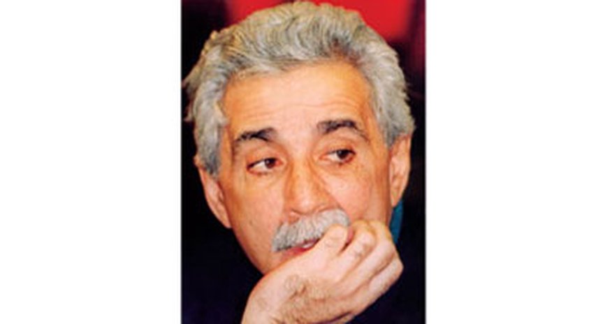 E-kitab - Yusif Səmədoğlu: Soyuq daş E-kitab - Yusif Səmədoğlu: Soyuq daş