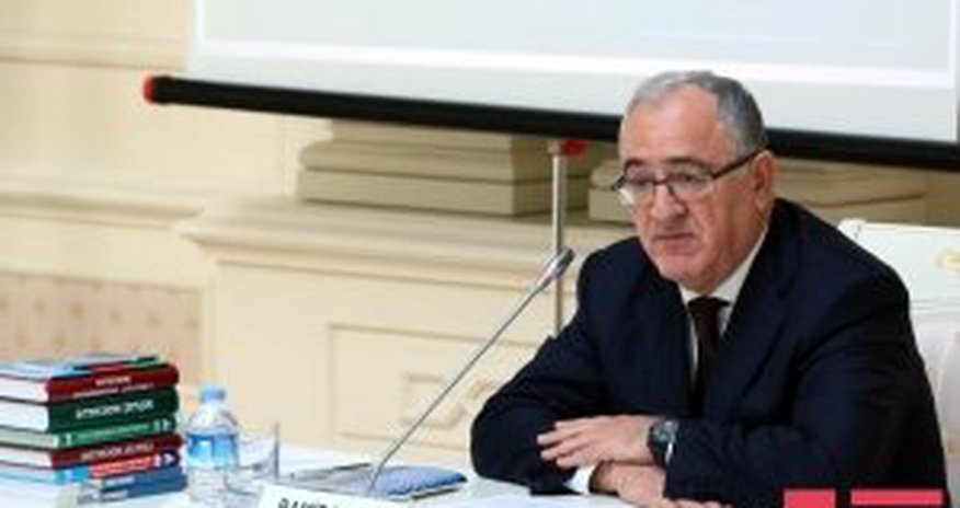 Ramiz Rzayev: “Məhkəmə bankların daxili işinə müdaxilə edə bilmir” Ramiz Rzayev: “Məhkəmə bankların daxili işinə müdaxilə edə bilmir”