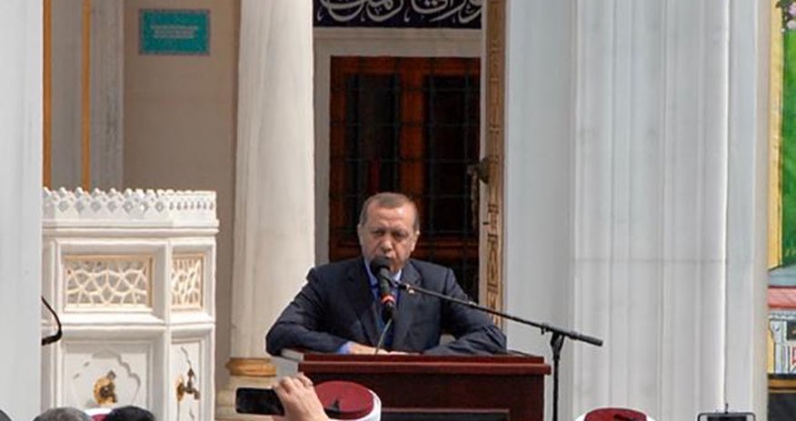 Turkey's Erdogan says Obama spoke 'behind my back' on press freedom Turkey's Erdogan says Obama spoke 'behind my back' on press freedom