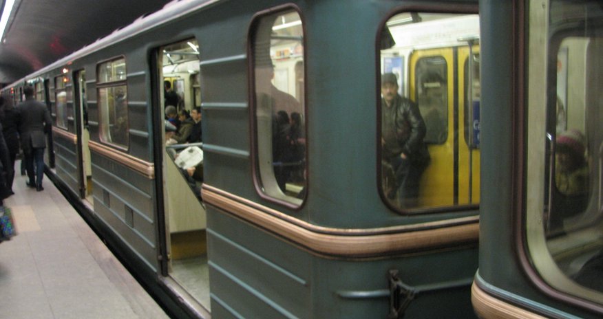 Bakı metrosunda təhlükəsizlik tədbirləri gücləndirildi Bakı metrosunda təhlükəsizlik tədbirləri gücləndirildi