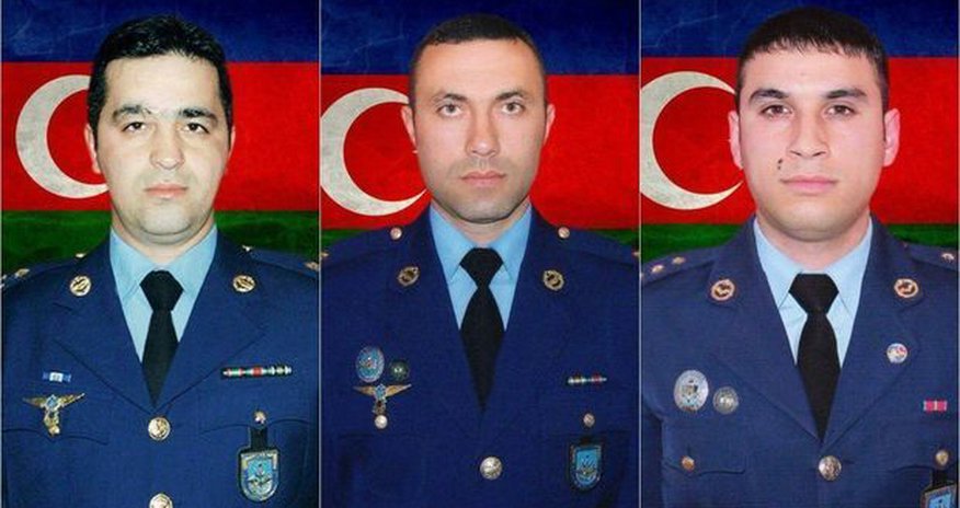 Şəhid pilotlarımızın ailəsinə mənzil hədiyyə olundu Şəhid pilotlarımızın ailəsinə mənzil hədiyyə olundu