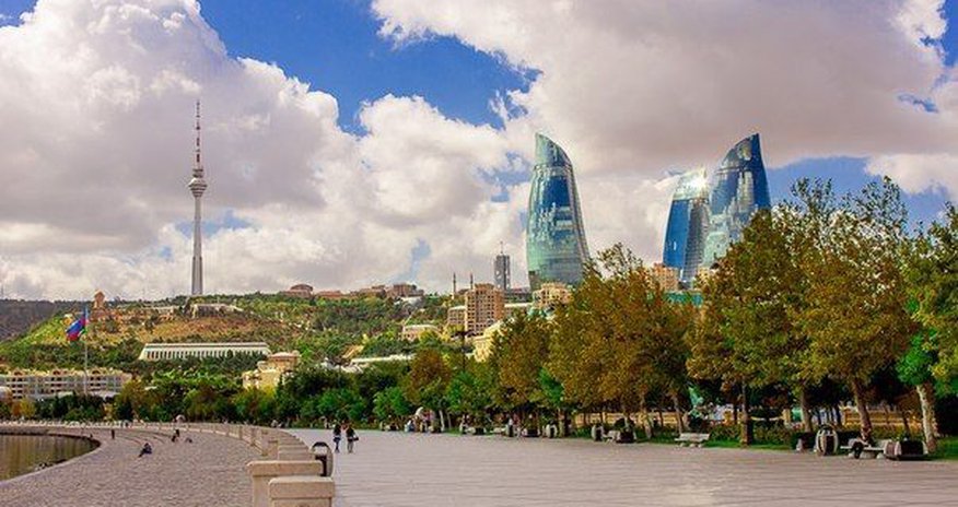 İlham Əliyev Dənizkənarı Bulvar İdarəsi ilə bağlı fərman imzaladı İlham Əliyev Dənizkənarı Bulvar İdarəsi ilə bağlı fərman imzaladı
