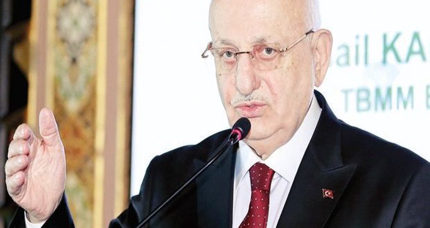 Türkiyə spikeri dünyəvi konstitusiyaya qarşı çıxdı Türkiyə spikeri dünyəvi konstitusiyaya qarşı çıxdı