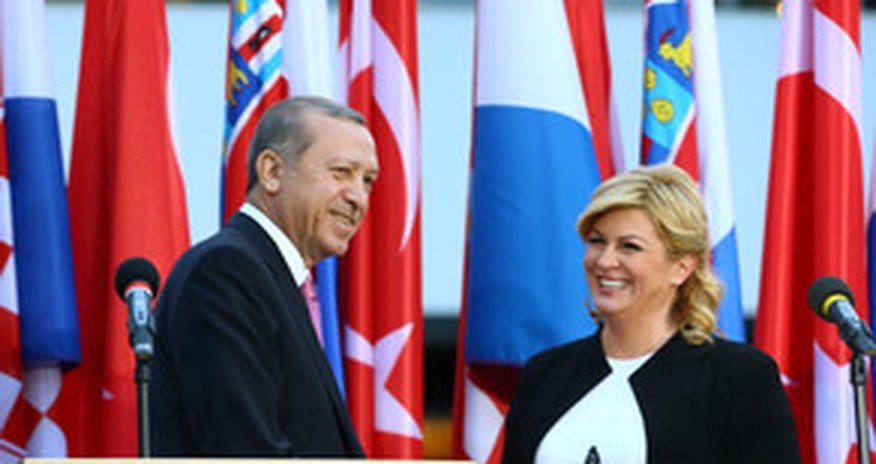 Prezidentlər TANAP layihəsi ilə bağlı müzakirə apardılar - FOTOLAR Prezidentlər TANAP layihəsi ilə bağlı müzakirə apardılar - FOTOLAR