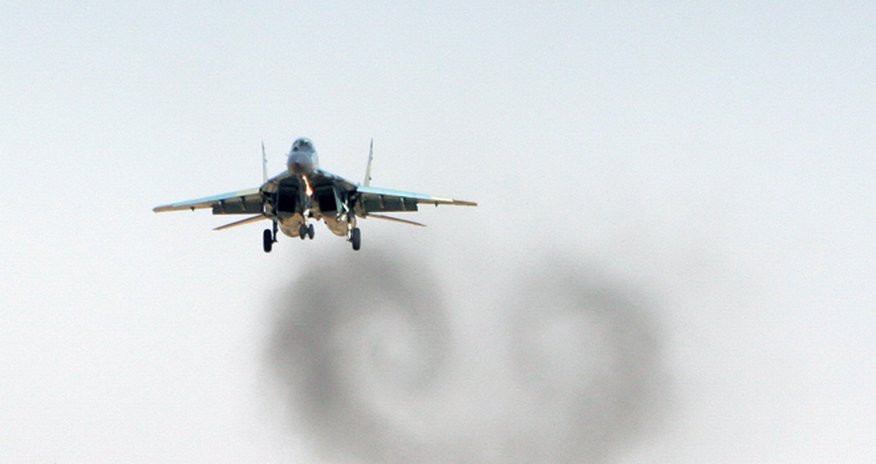 В Иране разбился истребитель В Иране разбился истребитель
