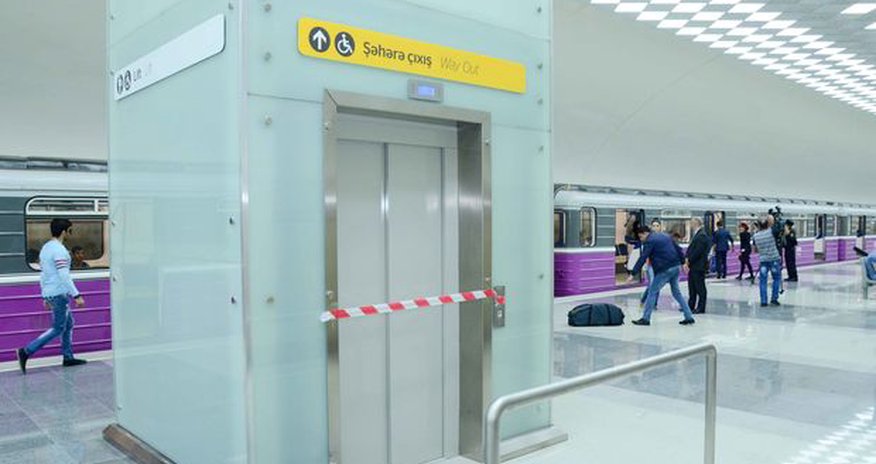Сломан лифт нового метро Сломан лифт нового метро