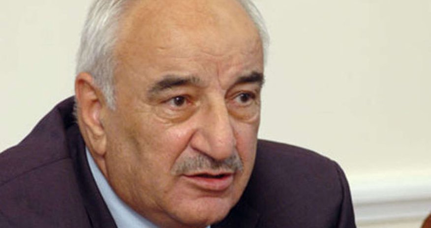 Yaponiya İmperatoru Abid Şərifovu təltif etdi Yaponiya İmperatoru Abid Şərifovu təltif etdi