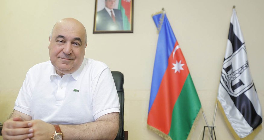 Чингиз Абдуллаев: «Ради победы «Нефтчи» я готов выйти на поле 12-ым игроком» - МНЕНИЕ Чингиз Абдуллаев: «Ради победы «Нефтчи» я готов выйти на поле 12-ым игроком» - МНЕНИЕ