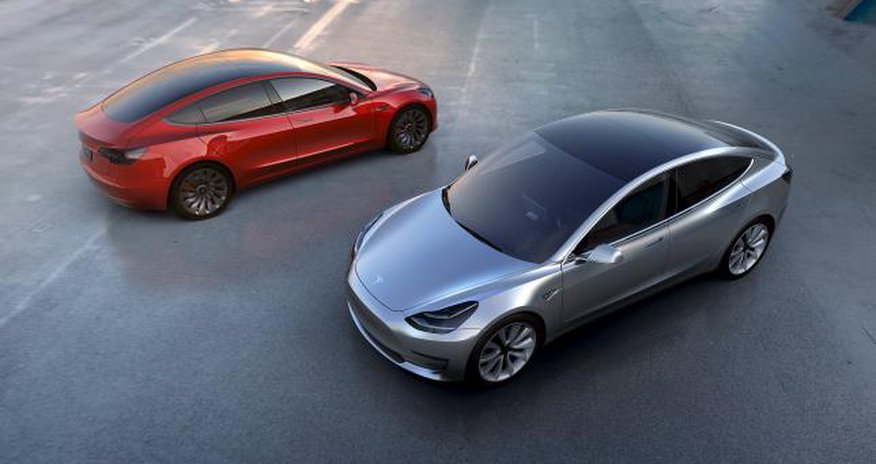 Tesla plans to sell $1.7 billion in new stock to fund Model 3 Tesla plans to sell $1.7 billion in new stock to fund Model 3