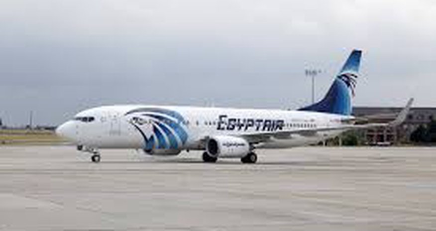 На cамолете EgyptAir была надпись с угрозами На cамолете EgyptAir была надпись с угрозами