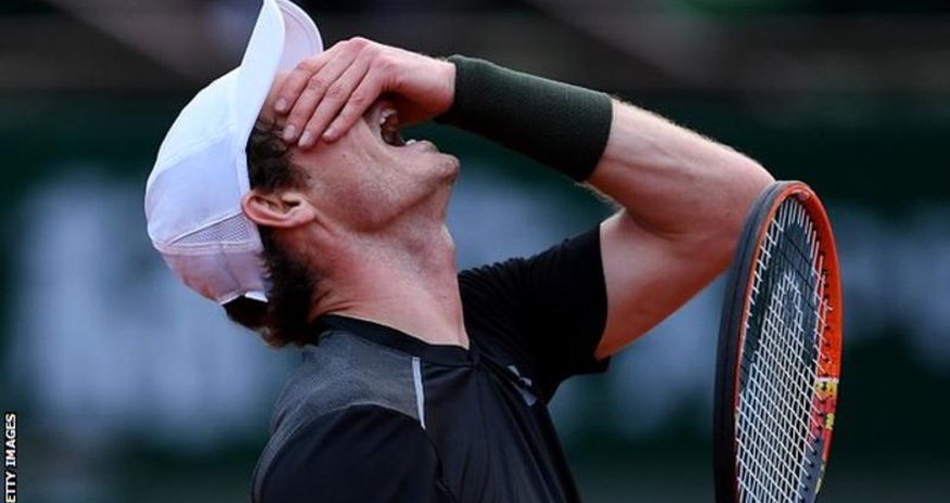 Andy Murray is fighting back at French Open against Radek Stepanek Andy Murray is fighting back at French Open against Radek Stepanek