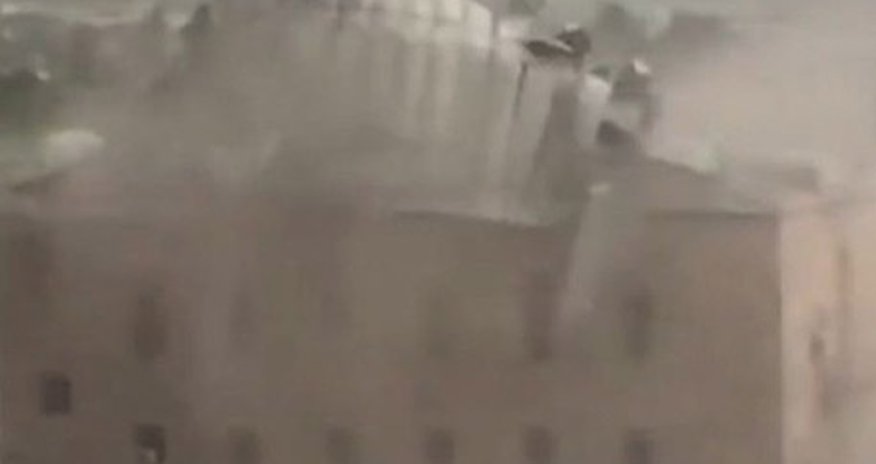 На Ереван обрушился ураган - ВИДЕО На Ереван обрушился ураган - ВИДЕО