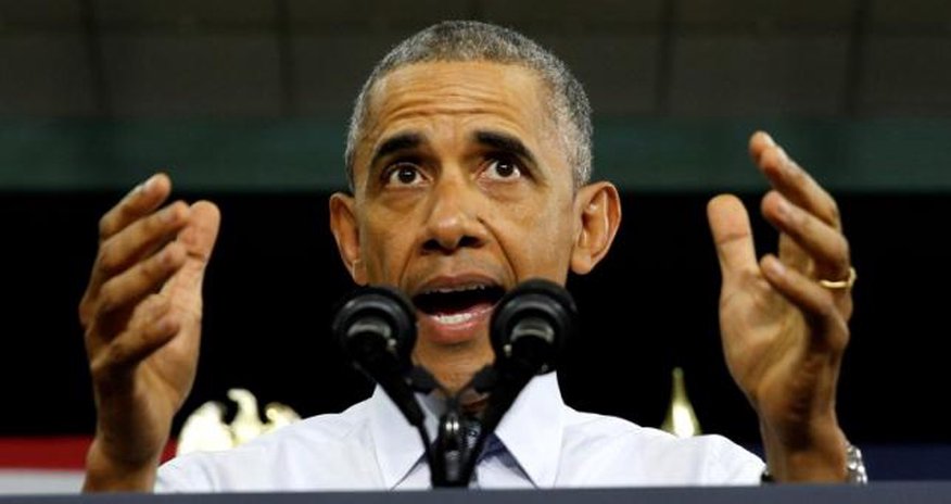 Obama slams Trump for promising to roll back Wall Street reforms Obama slams Trump for promising to roll back Wall Street reforms