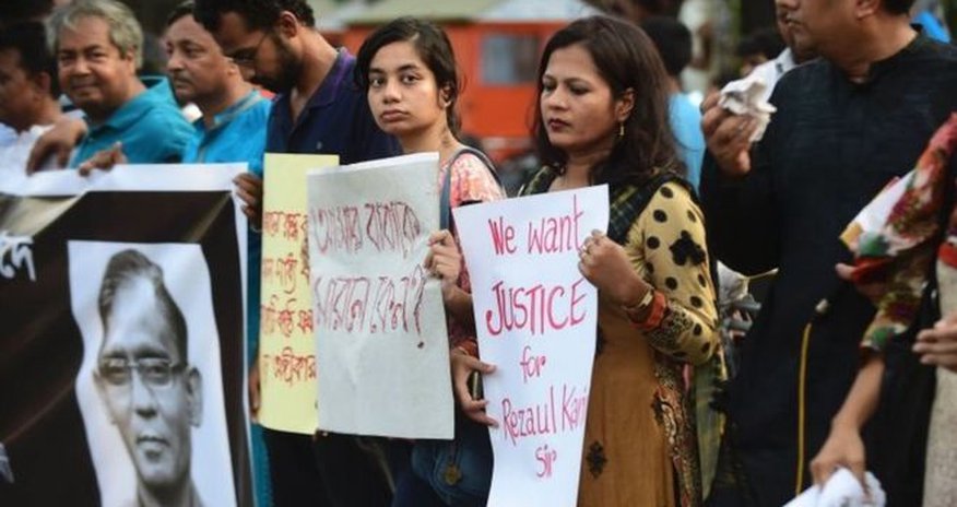 Bangladesh Hindu priest murdered by suspected Islamists Bangladesh Hindu priest murdered by suspected Islamists