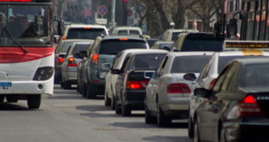 Tbilisi prospektində sıxlıq yarandı Tbilisi prospektində sıxlıq yarandı