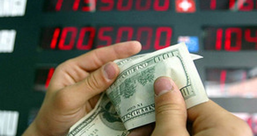Банки ограничили продажу доллара Банки ограничили продажу доллара