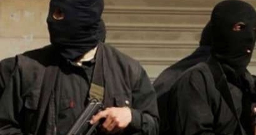 Люди в масках напали на азербайджанского бизнесмена в Крыму Люди в масках напали на азербайджанского бизнесмена в Крыму
