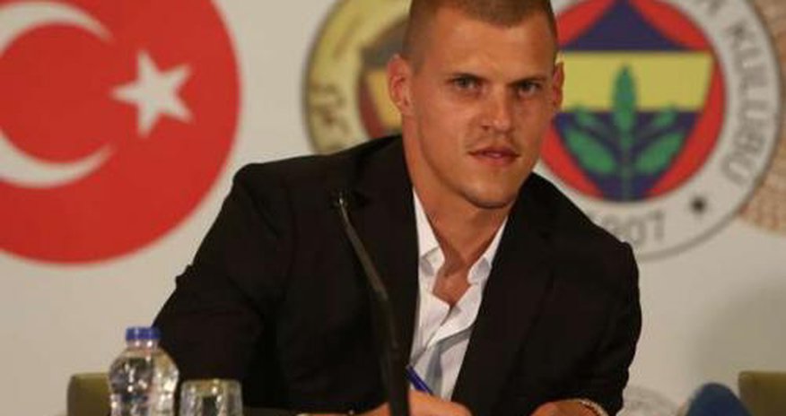 Martin Şkrtel rəsmən "Fənərbaxça"da Martin Şkrtel rəsmən "Fənərbaxça"da