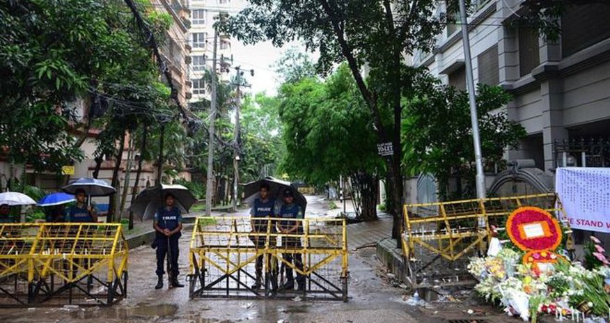 Police kill nine suspected militants in raid Police kill nine suspected militants in raid