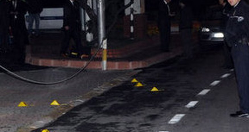 Hakkaridə terror: 2 ölü, 11 yaralı Hakkaridə terror: 2 ölü, 11 yaralı
