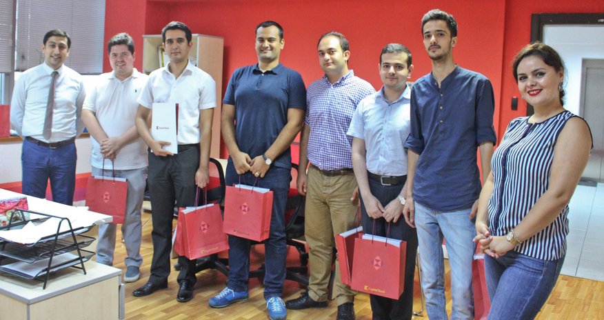 Kapital Bank “Breyn Rinq”in qalib komandasını mükafatlandırdı Kapital Bank “Breyn Rinq”in qalib komandasını mükafatlandırdı