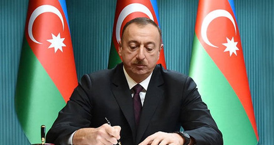 İlham Əliyev Barak Obamanı təbrik etdi İlham Əliyev Barak Obamanı təbrik etdi