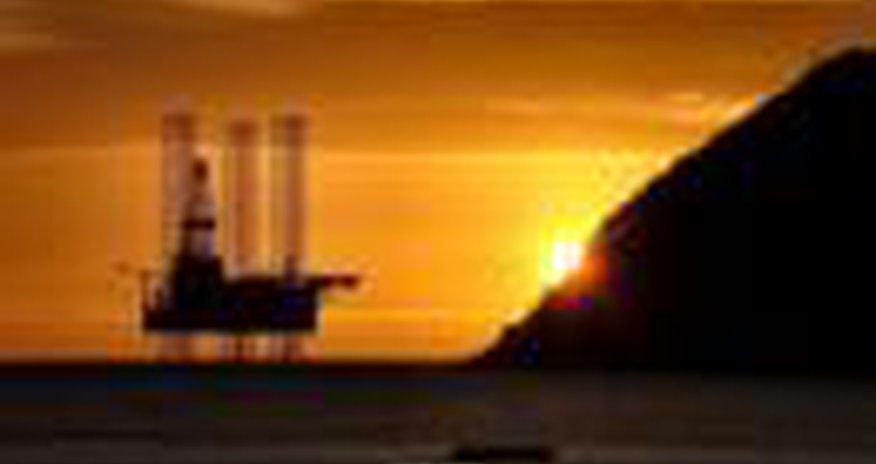 What it takes to dismantle an oil rig What it takes to dismantle an oil rig