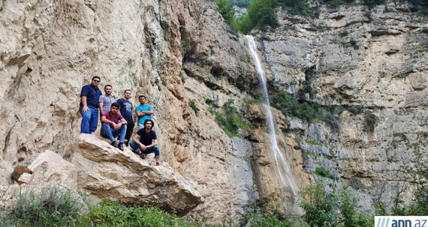 Şimala tərəf: Afurca şəlaləsinə səyahət - FOTOREPORTAJ Şimala tərəf: Afurca şəlaləsinə səyahət - FOTOREPORTAJ